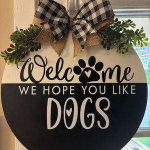 Wooden Door Decor